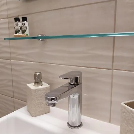 Papadatos Studios Apartment